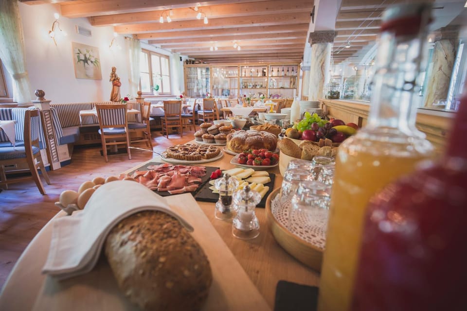 Food and drinks, Food, Breakfast, Buffet breakfast