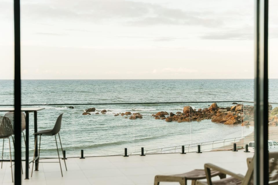 Novo Luxury Apartment Penguin Accommodation Itas Apartment in Penguin