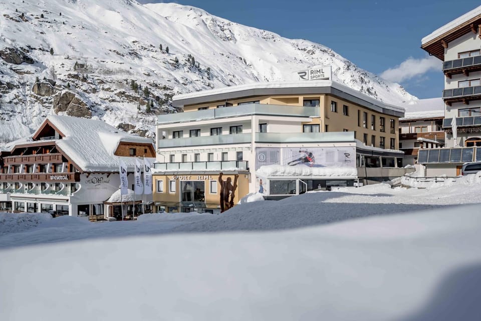 Property building, Winter