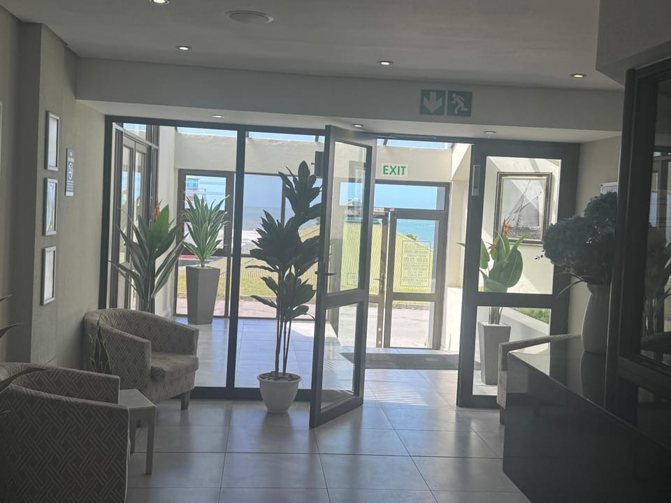 Marine Hotel Nature lodge in Eastern Cape
