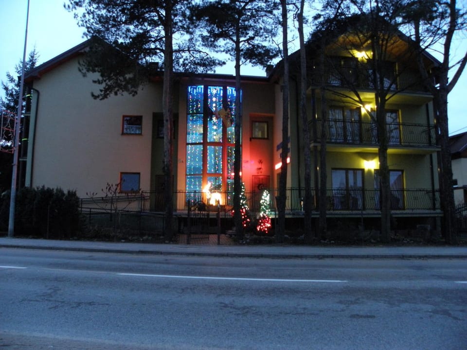 Property building, Facade/entrance, Night