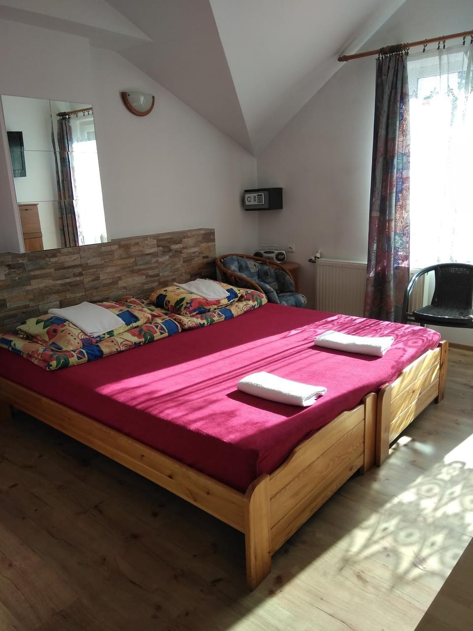 TV and multimedia, Photo of the whole room, Bedroom, safe, safe, towels