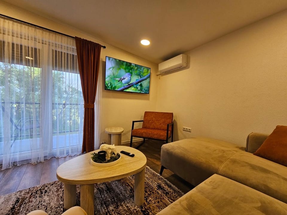 Apartments and Rooms Villa Majestic Bed and Breakfast in Lika-Senj County