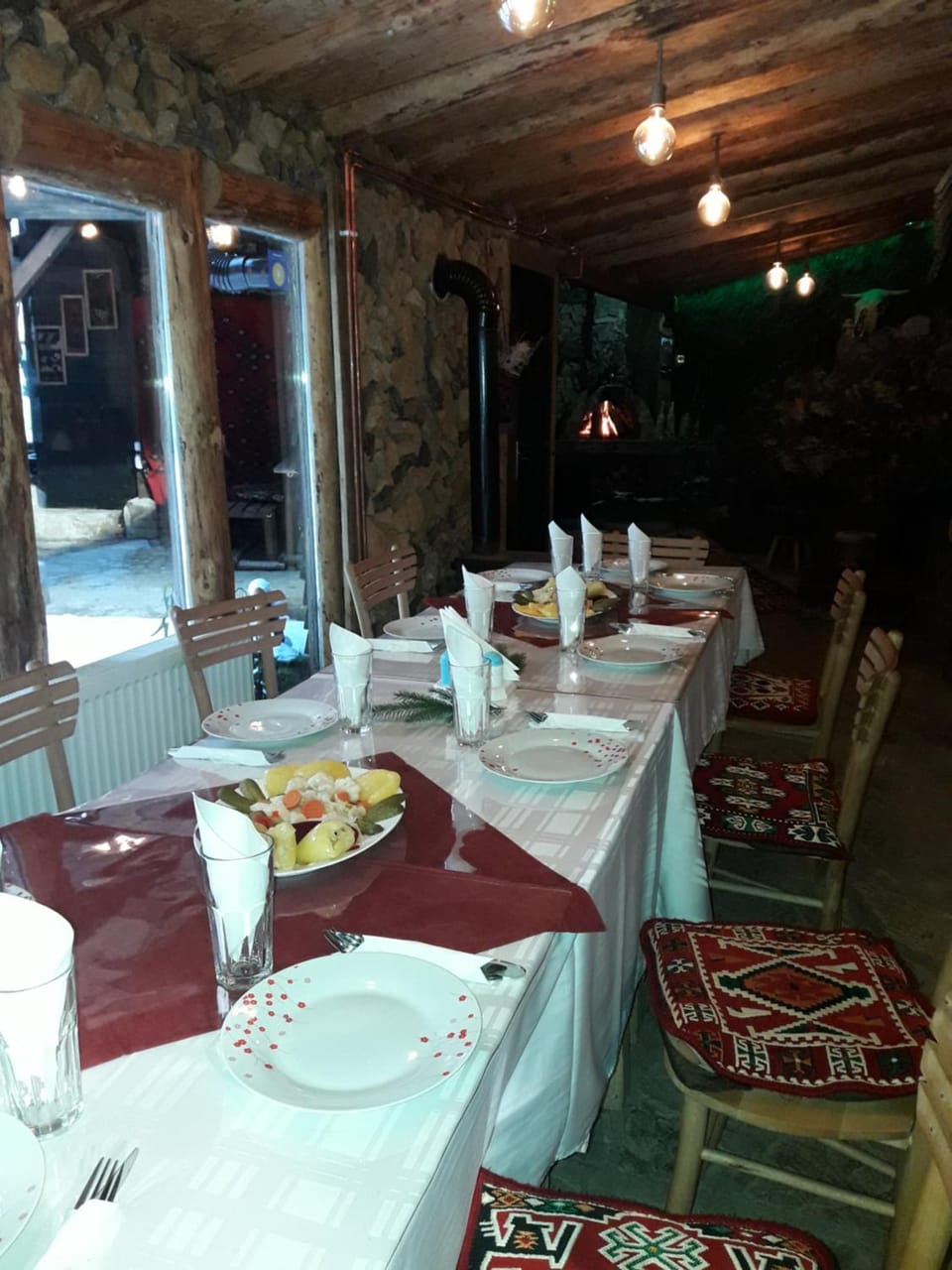 Restaurant/places to eat