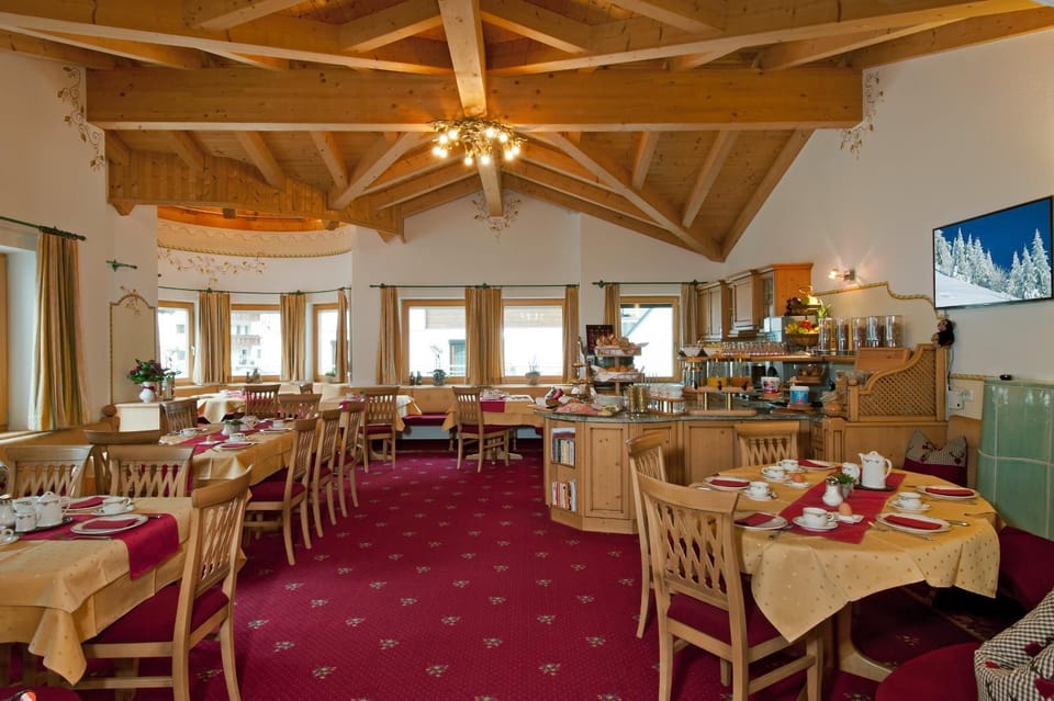 Apart Garni Mirabell Bed and Breakfast in Tyrol