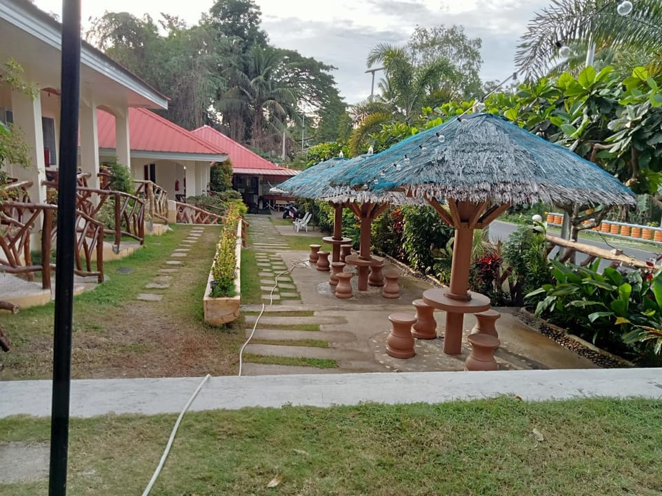 Hanna's Place Rooms for Rent Solangon San Juan Siquijor Bed and Breakfast in Siquijor