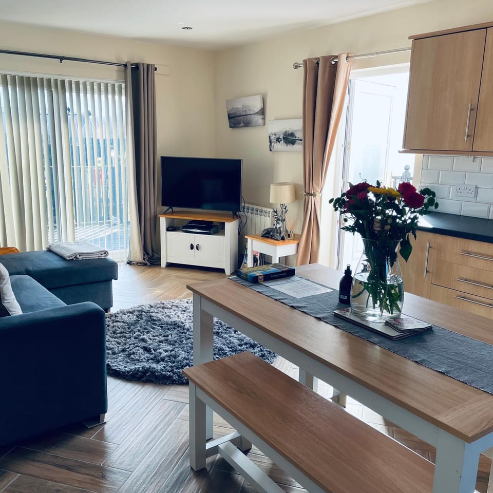 Bed, Living room, Seating area