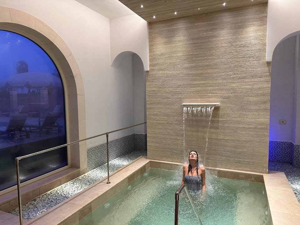 Hot Tub, Spa and wellness centre/facilities