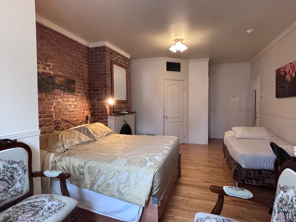 B&B Manoir Mon Calme Bed and Breakfast in Quebec City