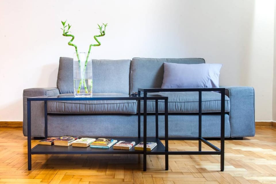 TONI'S 2BD Home in Centre, 15 sec to Metro Apartment in Athens