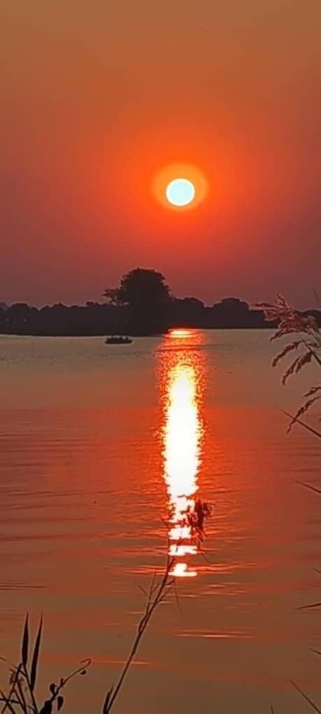 African Sunsets (Bophirimo Self-Catering Guest House) Chalet in Africa