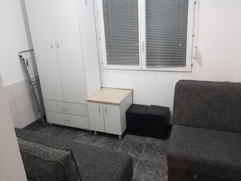 Seating area, Bedroom