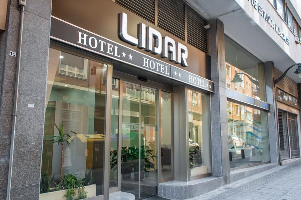 Property building, Facade/entrance, Property logo or sign