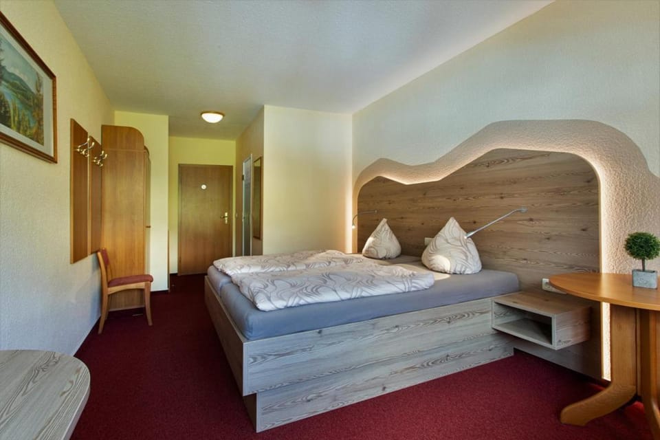 Bed, Photo of the whole room