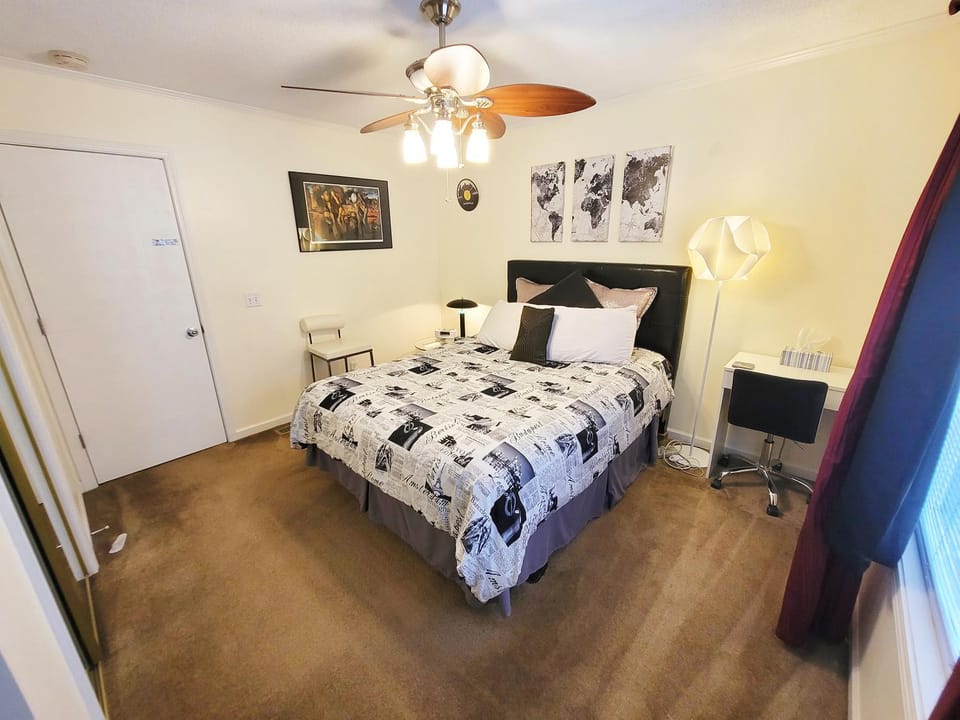 Contemporary Paradise w/ Private Bathroom Vacation rental in East Nashville