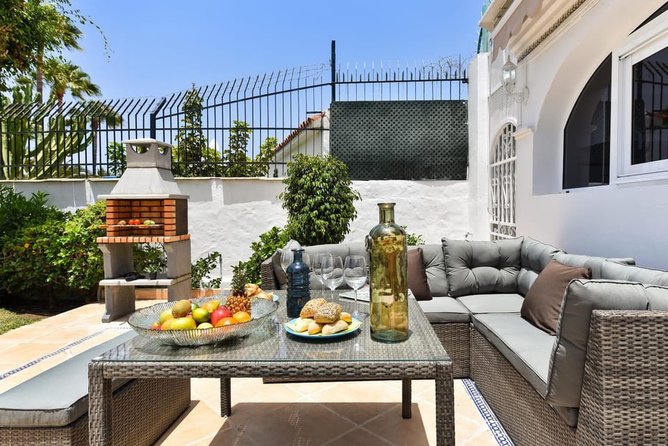 Patio, BBQ facilities, Balcony/Terrace, Food and drinks, Food
