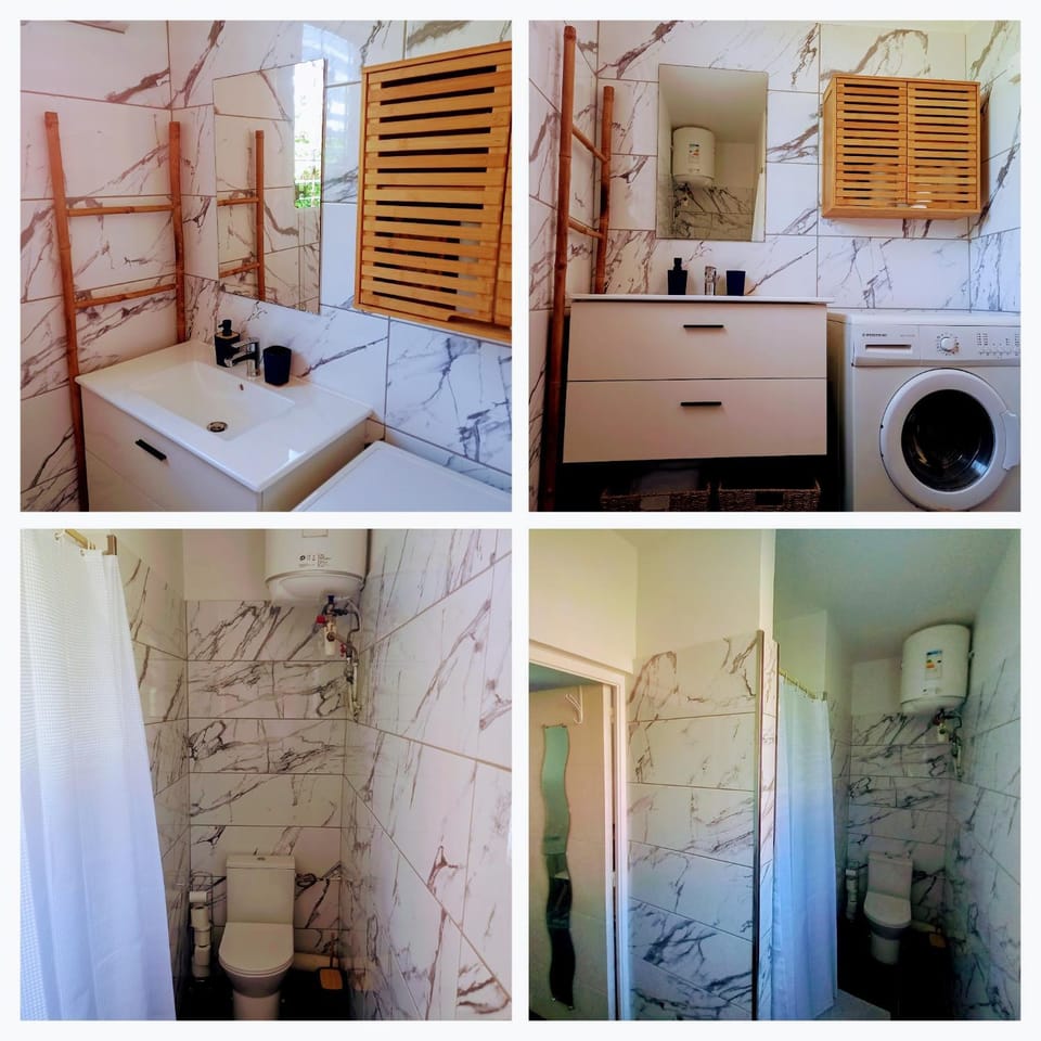 Bathroom, washing machine