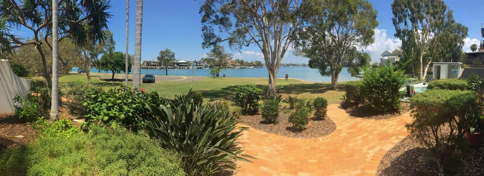 Fishing, Canoeing, Cycling, River view, Swimming pool, Sports