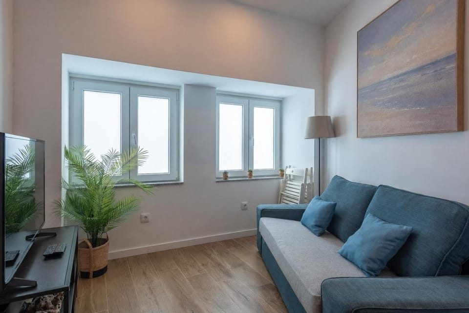 Cozy Oeiras Home for Beach, Lisbon & Cascais House in Lisbon District