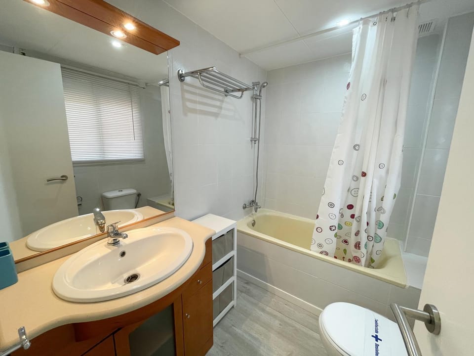 Toilet, Bathroom, Bath