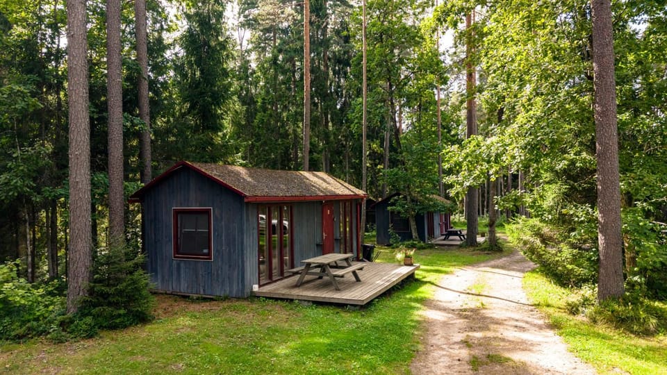 Property building, Natural landscape, BBQ facilities, fireplace