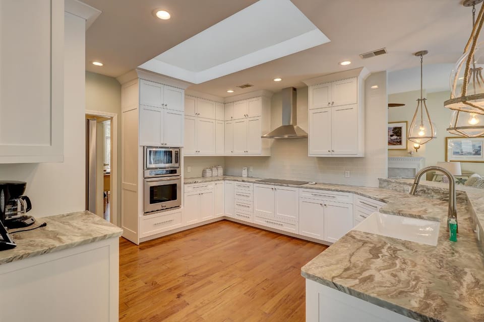 Updated beach home Private pool Sleeps 12 4 BR 4 BA Bikes & Beach Gear included House in Hilton Head Island