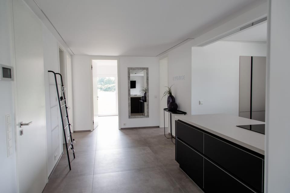 Photo of the whole room, On site, Area and facilities