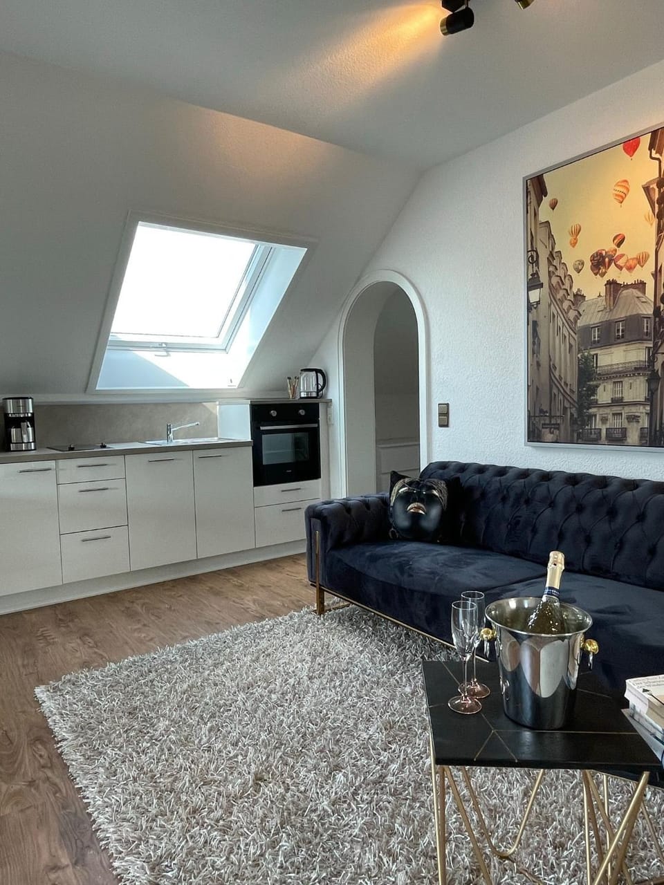 Kitchen or kitchenette, Living room, Seating area