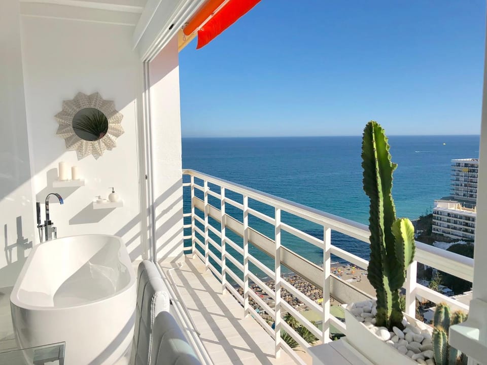 LOFT DEL MAR - Charming luxury apartment at La Roca Apartment in Torremolinos