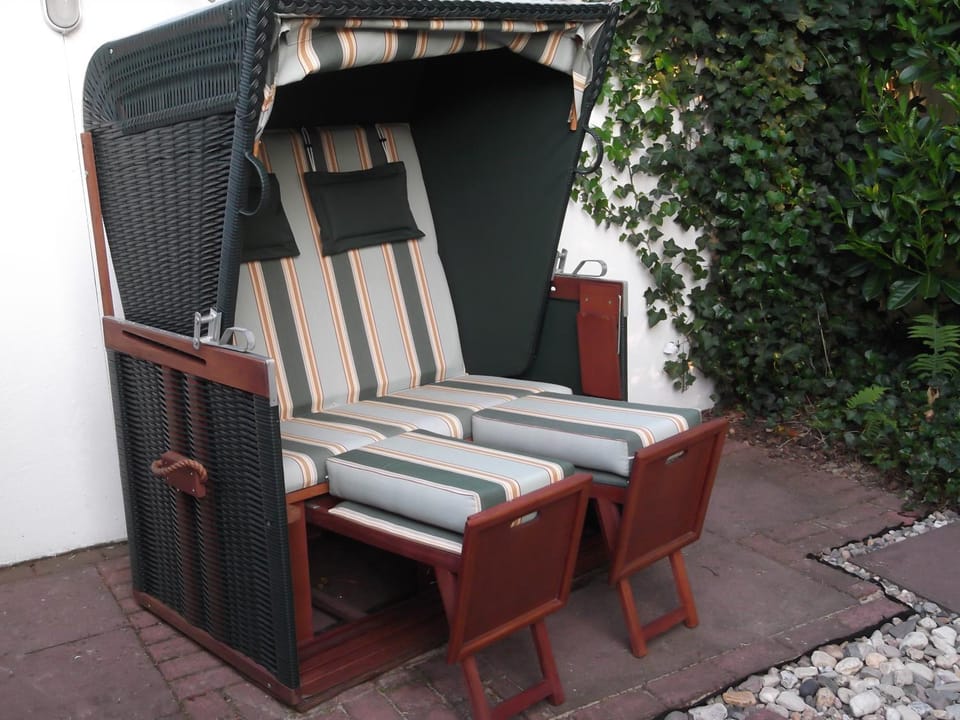 Garden, Balcony/Terrace