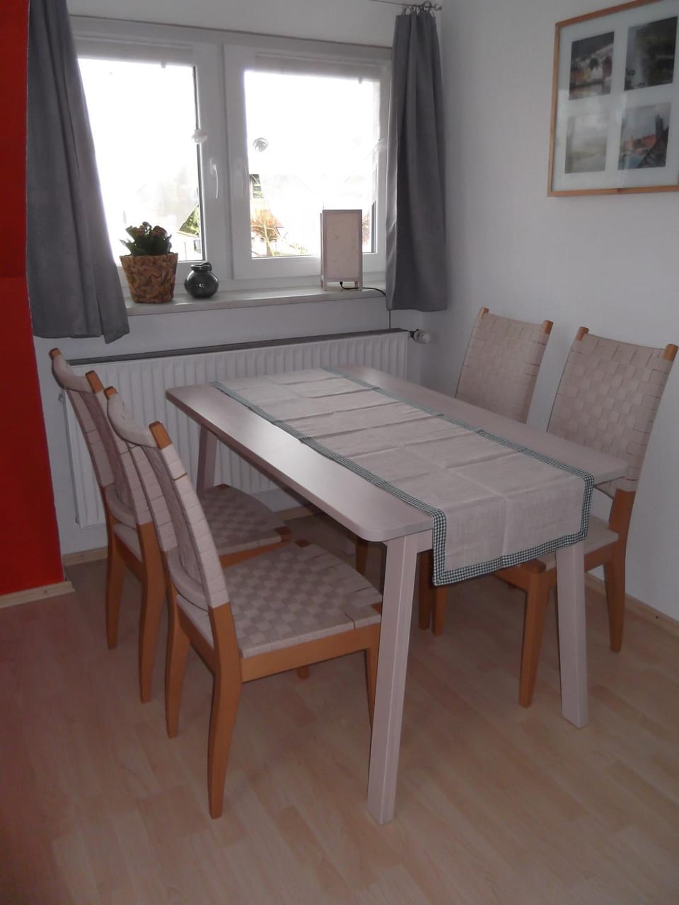Seating area, Dining area, kitchen