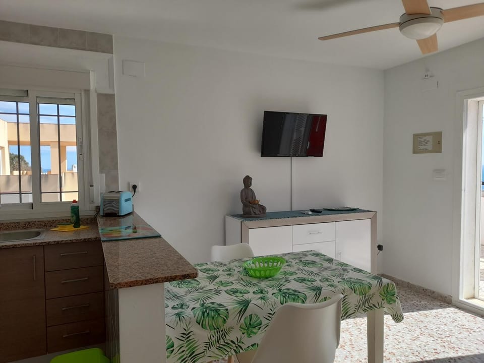 TV and multimedia, Dining area