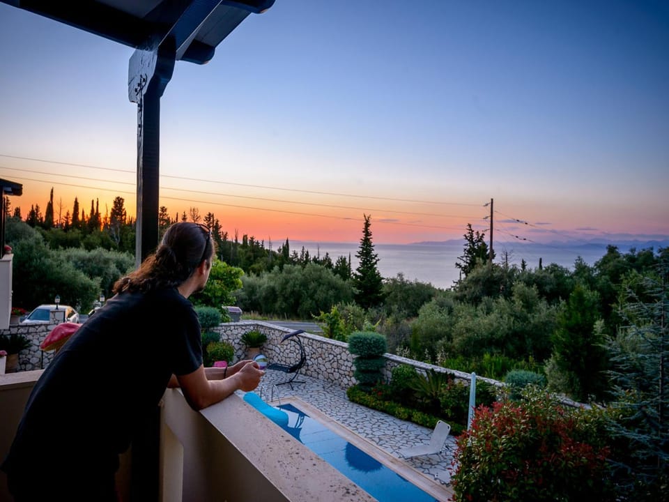 Bird's eye view, Decorative detail, Garden view, Mountain view, Pool view, Sea view