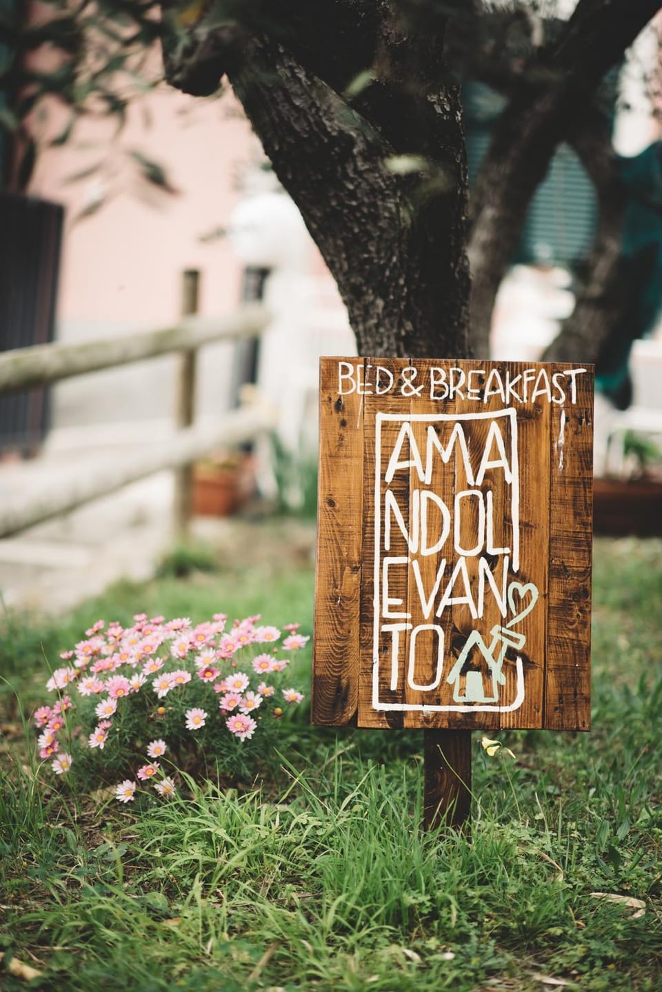 Property logo or sign, Garden