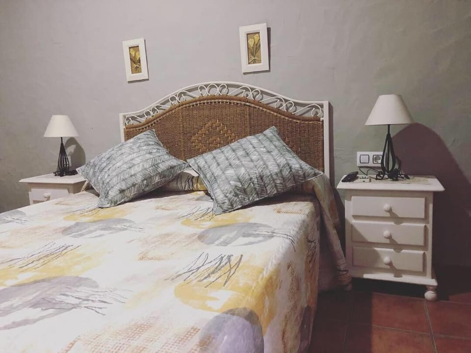 Hostal El Espinel Bed and Breakfast in Zahara de los Atunes