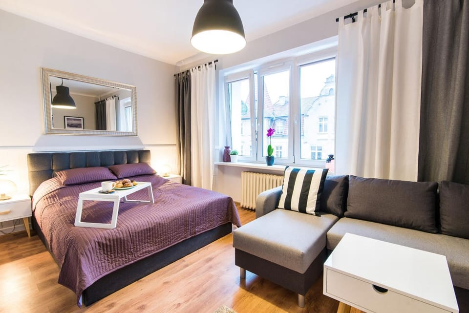 Bed, Living room, Bedroom