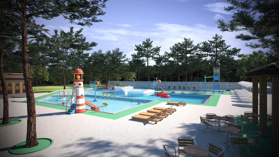 Swimming pool