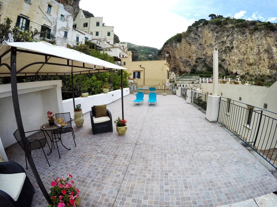 Patio, Natural landscape, View (from property/room), Balcony/Terrace, Mountain view