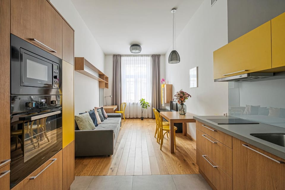 Kitchen or kitchenette, Living room