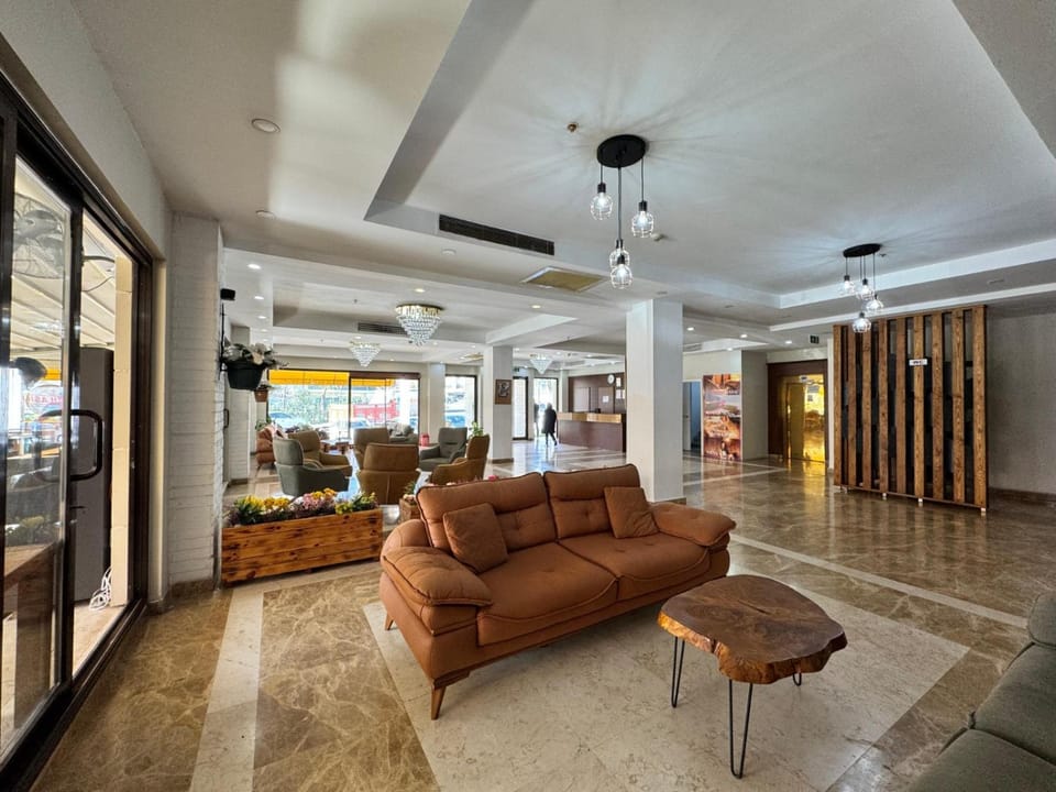 Lobby or reception, Seating area