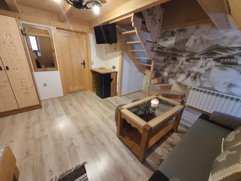 Seating area, wardrobe