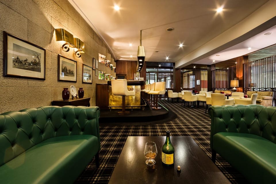 Lounge or bar
