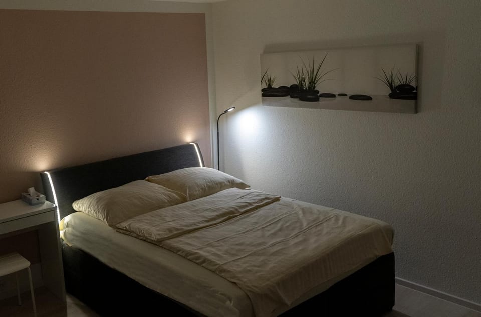 Bed, Photo of the whole room