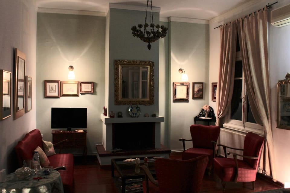 Night, TV and multimedia, Living room, Seating area