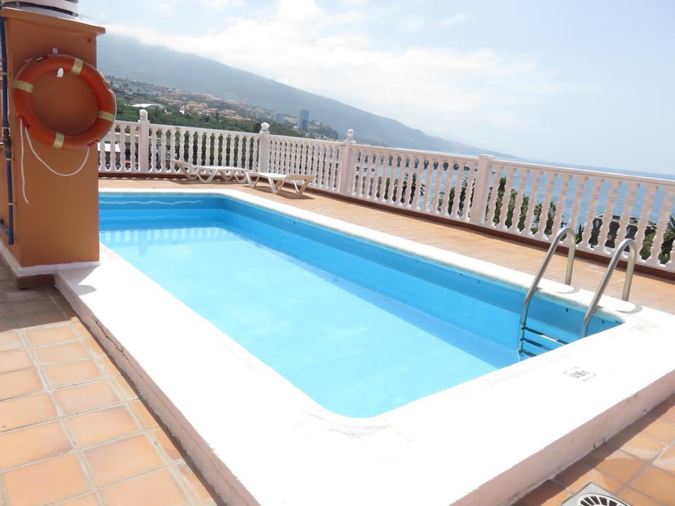 Off site, Swimming pool, Swimming pool