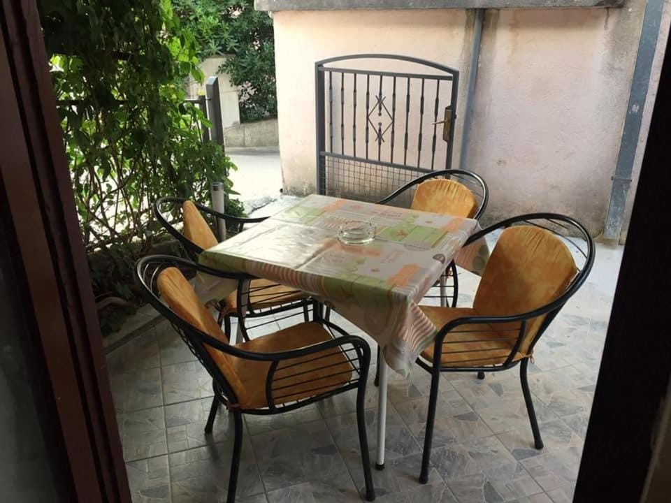 Balcony/Terrace, Dining area