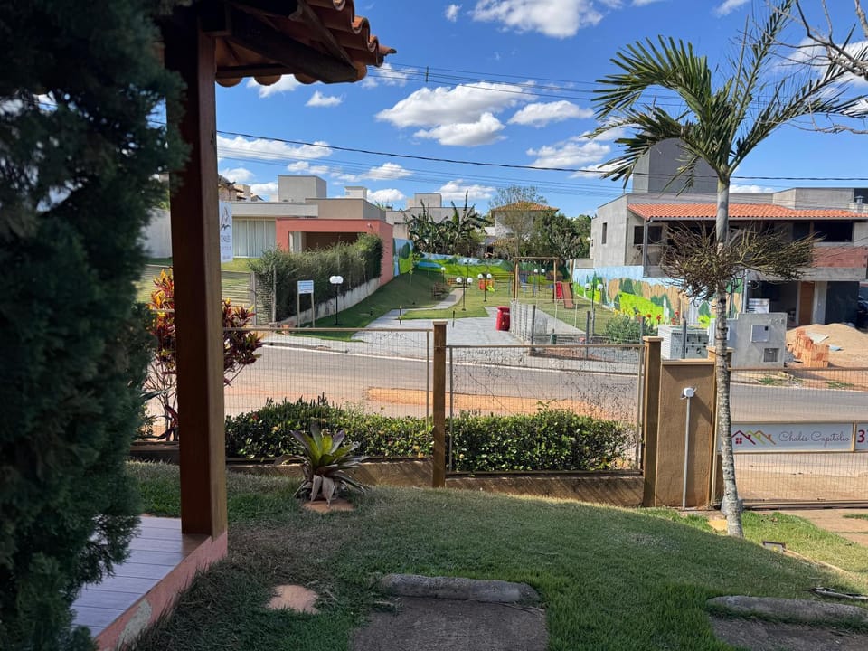 Garden, Street view