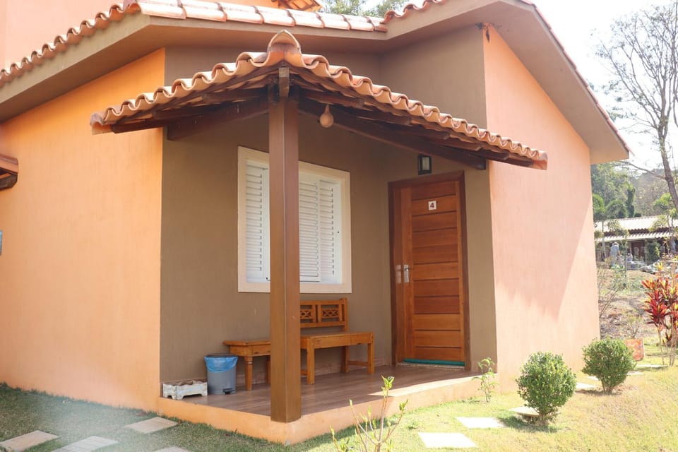 Property building, Patio, Balcony/Terrace