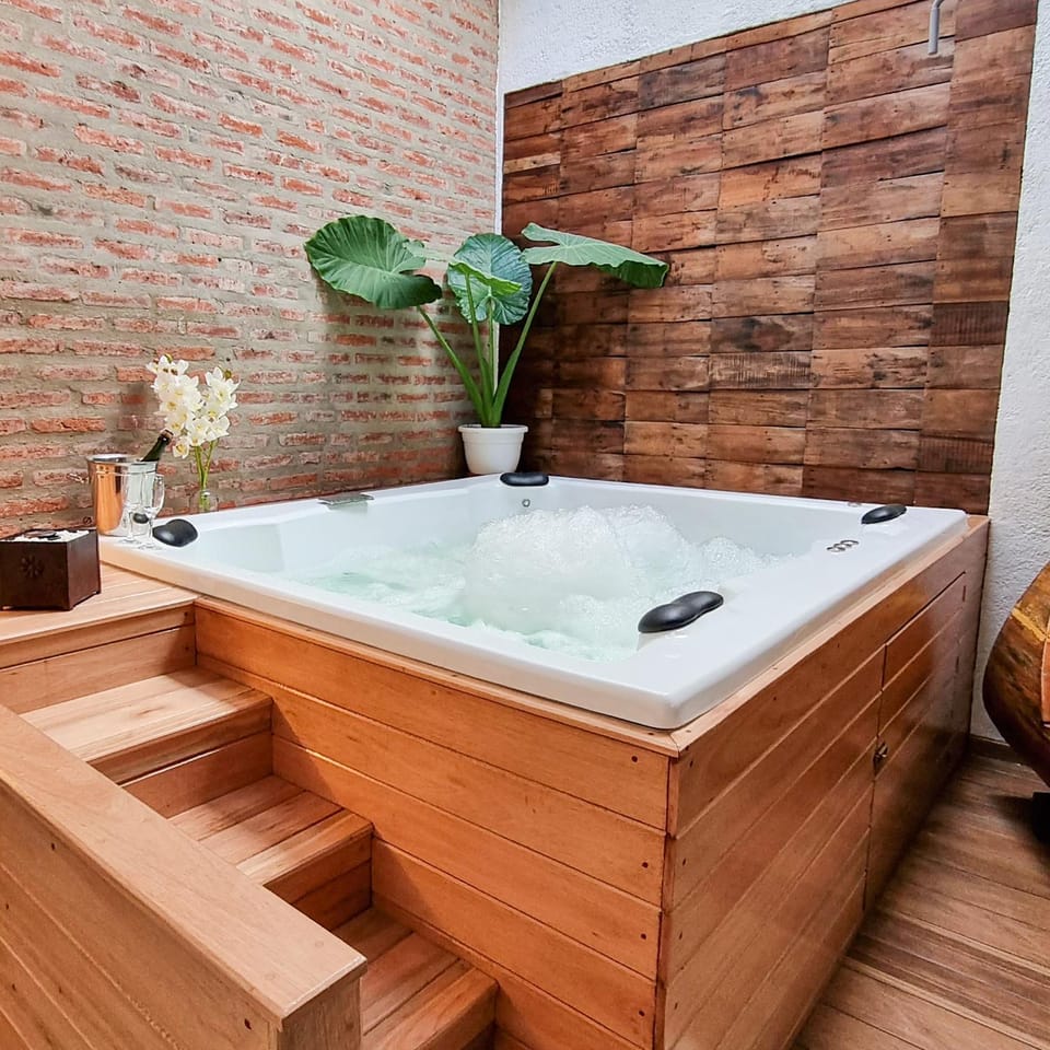 Property building, Spa and wellness centre/facilities