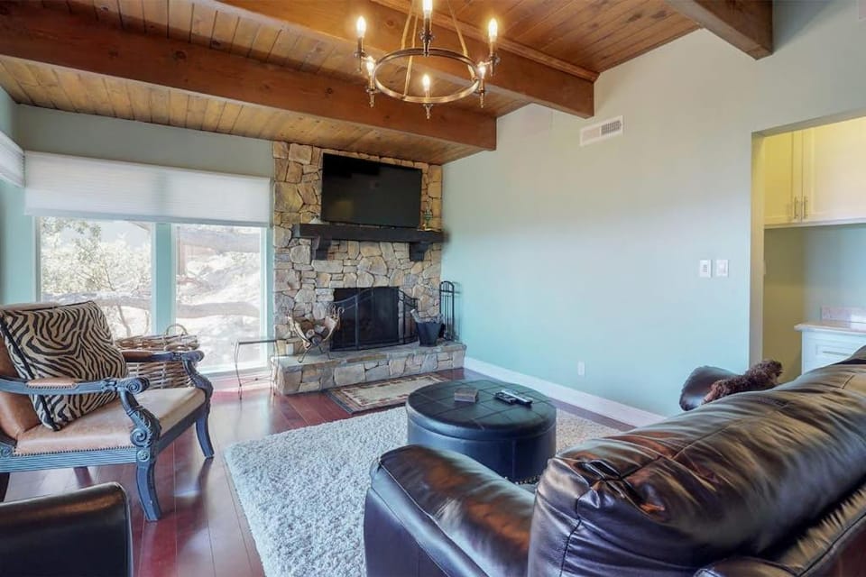 Mountain Top Chalet House in Lake Arrowhead